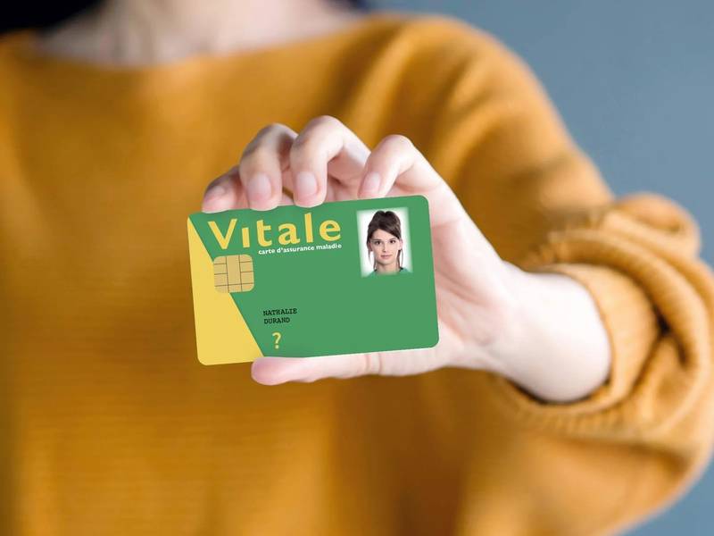 Carte Vitale, pr&eacute;sent&eacute;e &agrave; chaque s&eacute;ance pour le remboursement S&eacute;curit&eacute; Sociale
